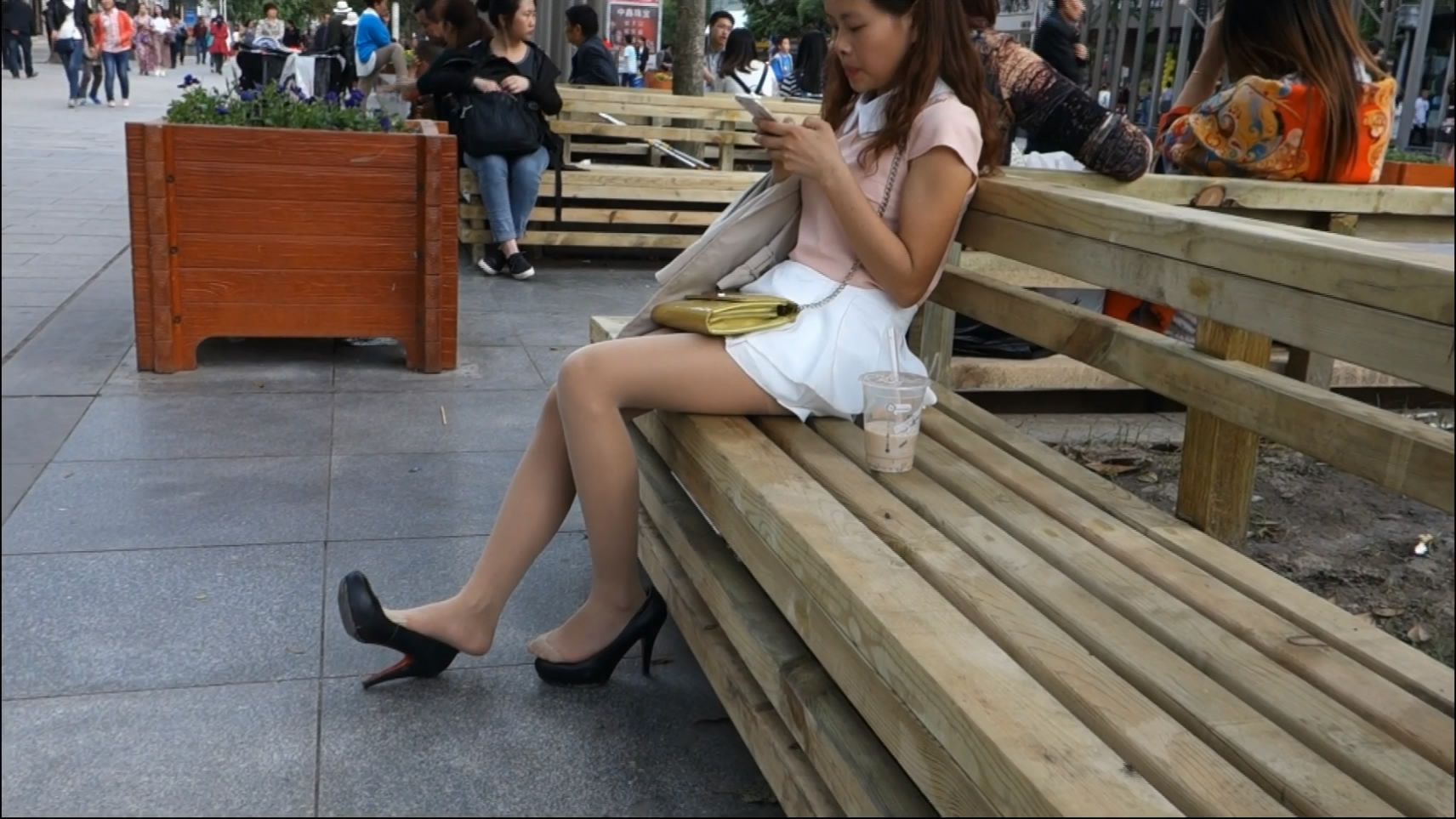 streetsnapshoep[00 00 08][20181210 205858 0]